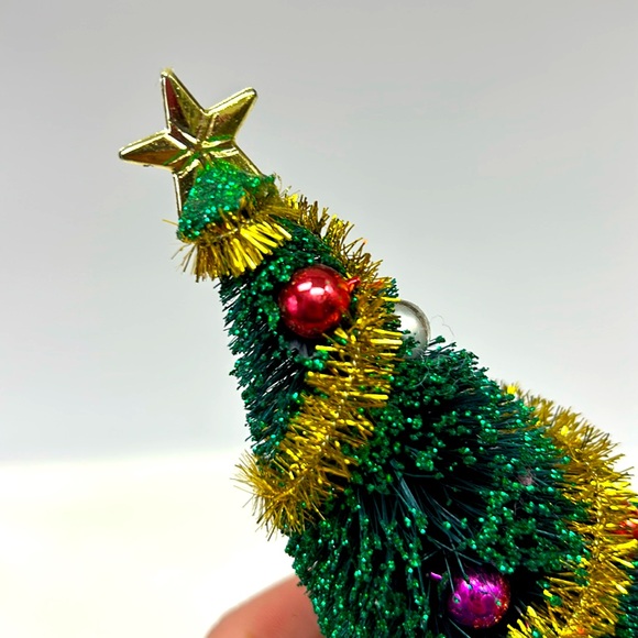 Vintage set of two 6”decorated bottle brush trees by LEMAX - Picture 3 of 8